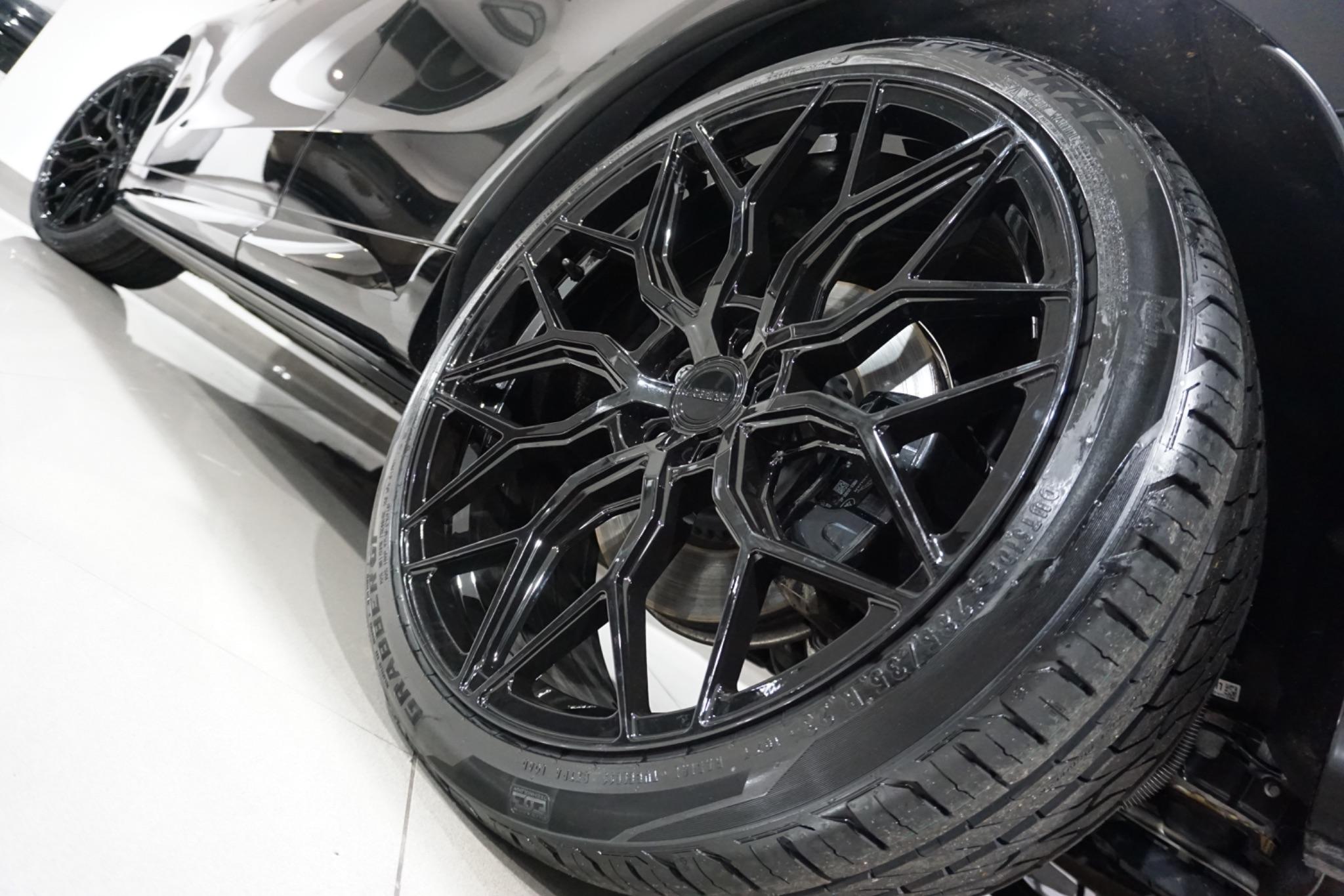 Land Rover Range Rover Sport 3.0 D300 MHEV Dynamic SE Auto 4WD Euro 6 (s/s) 5dr